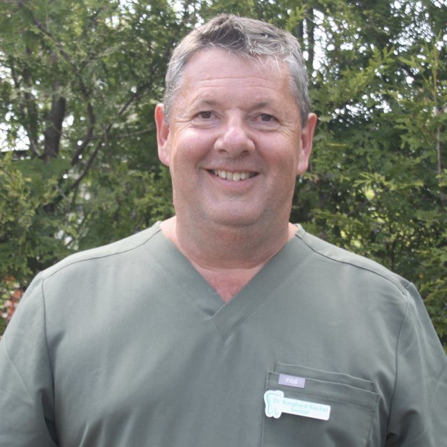 Dr. med. dent. Burghard Riechel